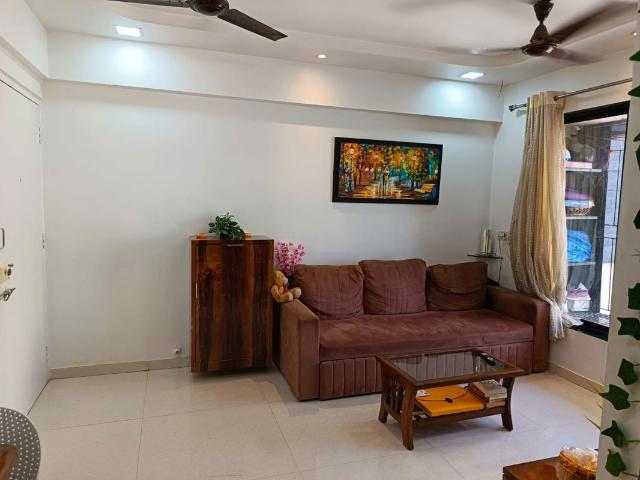 Rental | 1 BHK 550 Sq.Ft. Apartment in Chaitanya CHS Goregaon East
