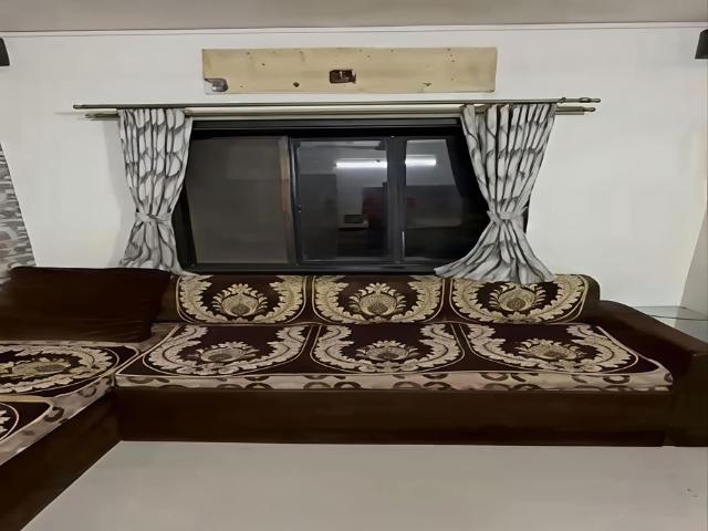 Rental | 1 BHK 550 Sq.Ft. Apartment in Dadar East