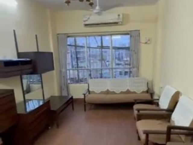 Rental | 1 BHK 550 Sq.Ft. Apartment in Lokhandwala Complex