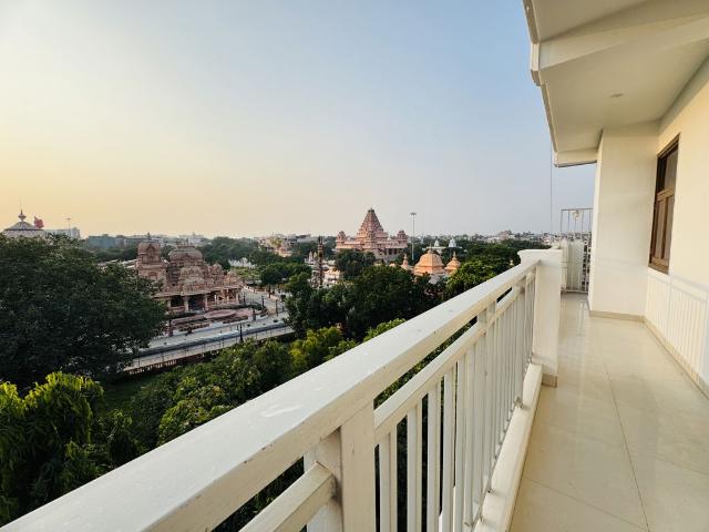 Rental | 1 BHK + 550 Sq.Ft. Apartment in Palm Residency Chhatarpur