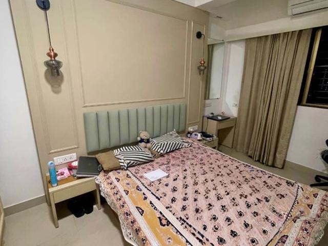 Rental | 1 BHK + 550 Sq.Ft. Apartment in Paschim Apartments