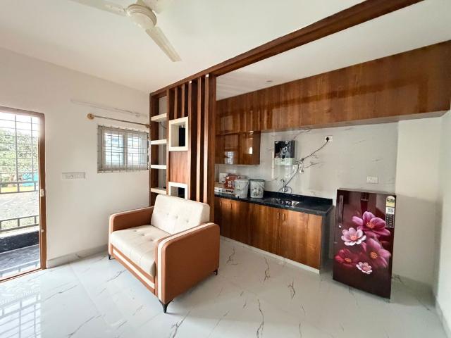 Rental | 1 BHK + 550 Sq.Ft. Apartment in RMZ Ecoworld
