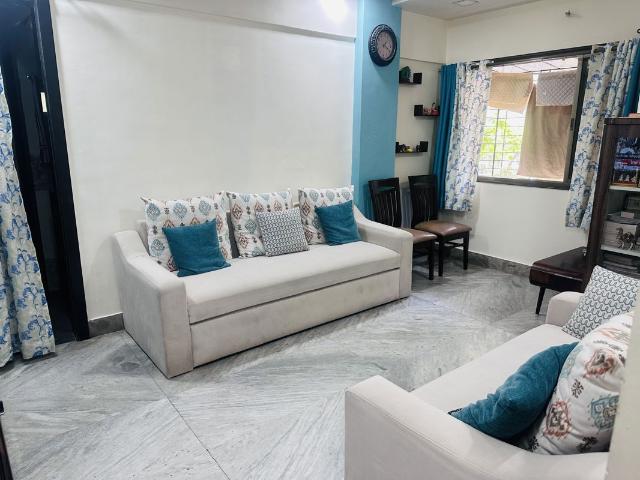 Rental | 1 BHK 575 Sq.Ft. Apartment in Runwal Plaza