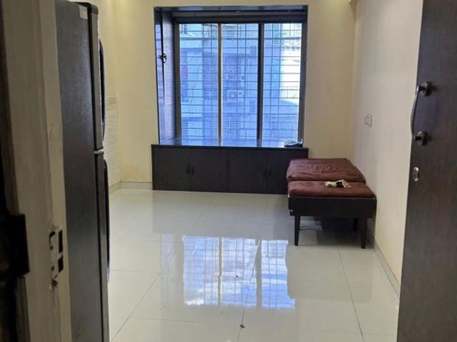 Rental | 1 BHK + 600 Sq.Ft. Apartment in Bindra Complex
