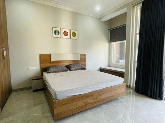 Rental | 1 BHK 600 Sq.Ft. Apartment in Freedom Fighters Enclave
