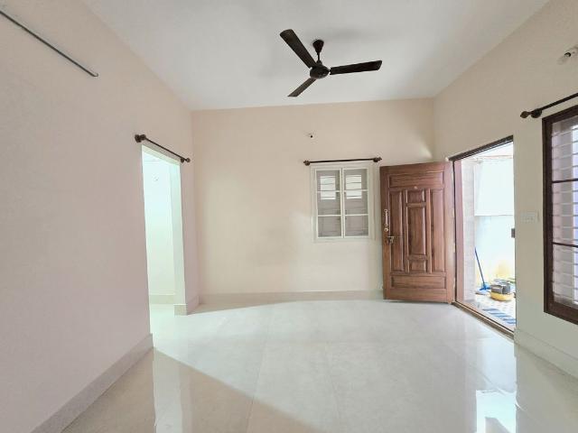 Rental | 1 BHK 600 Sq.Ft. Apartment in Indiranagar