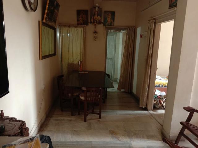Rental | 1 BHK 600 Sq.Ft. Apartment in Krishnalaya Apartment
