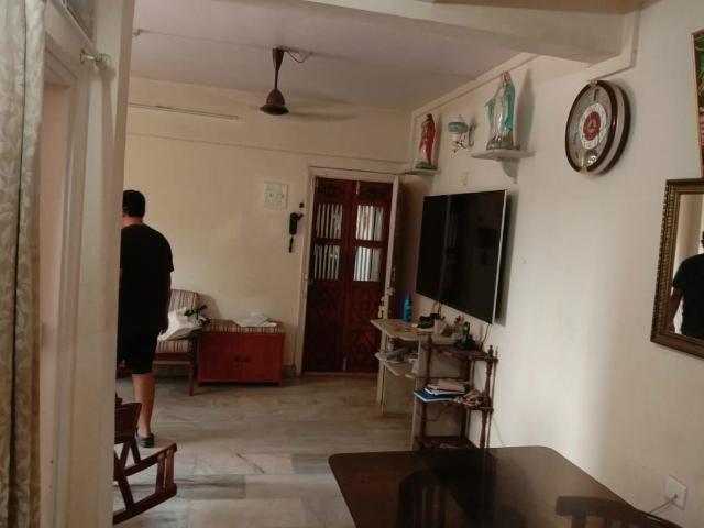 Rental | 1 BHK 600 Sq.Ft. Apartment in Krishnalaya Apartment