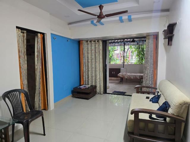 Rental | 1 BHK + 600 Sq.Ft. Apartment in Lokpuram Complex