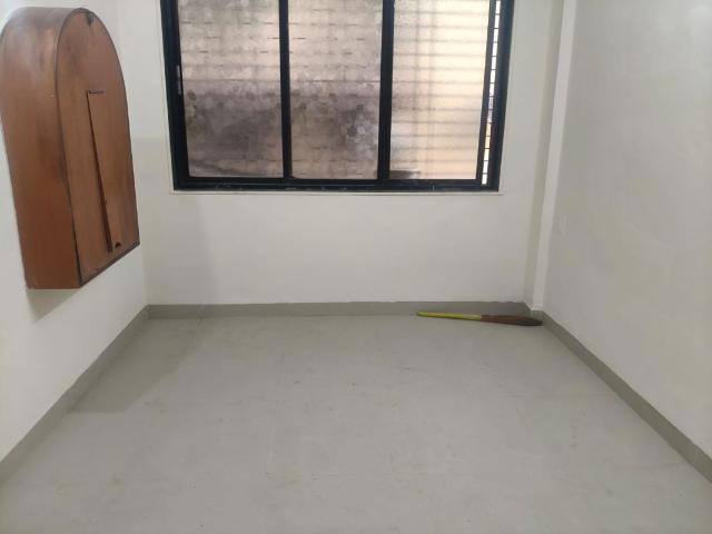 Rental | 1 BHK + 600 Sq.Ft. Apartment in Mahavir Niwas