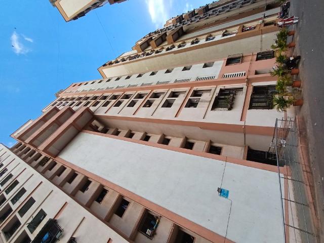 Rental | 1 BHK 600 Sq.Ft. Apartment in Megh Malhar Co op Housing Society
