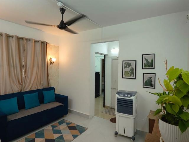 Rental | 1 BHK + 600 Sq.Ft. Apartment in Rajat Rashmi Apartment