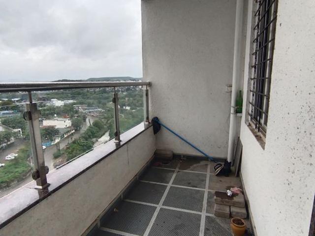 Rental | 1 BHK + 600 Sq.Ft. Apartment in RS Kalpvruksh