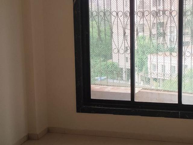 Rental | 1 BHK + 600 Sq.Ft. Apartment in Sai Kiran CHS
