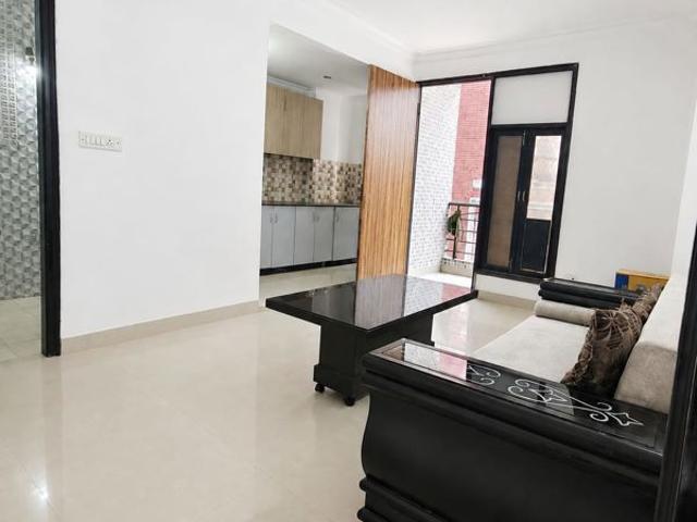 Rental | 1 BHK 600 Sq.Ft. Apartment in Saket