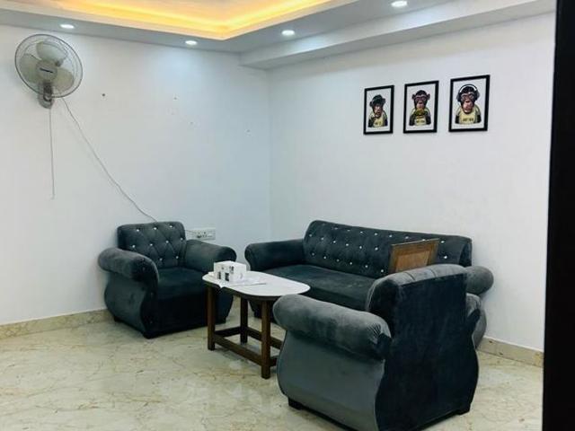 Rental | 1 BHK 600 Sq.Ft. Apartment in Saket