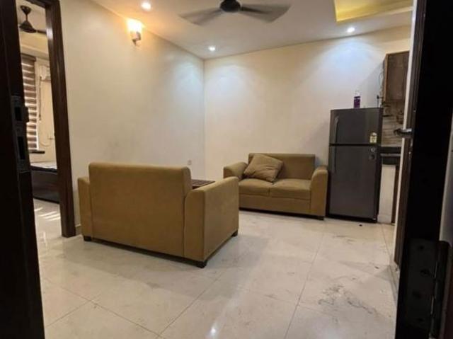 Rental | 1 BHK 600 Sq.Ft. Apartment in Saket