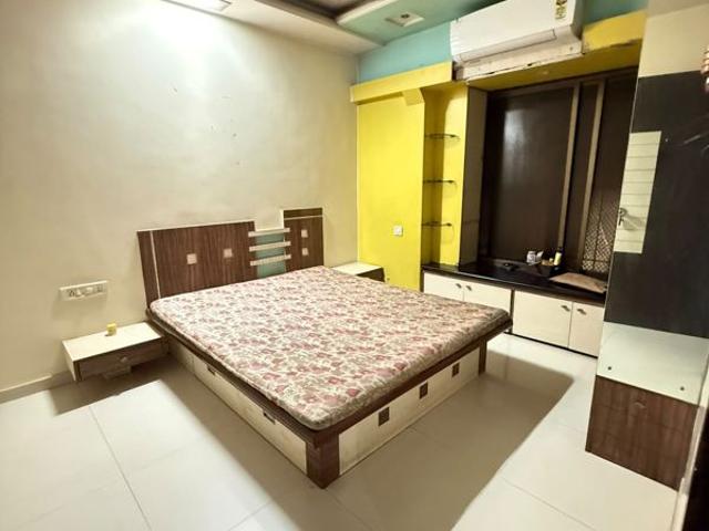 Rental | 1 BHK 600 Sq.Ft. Apartment in Shubharambh Complex