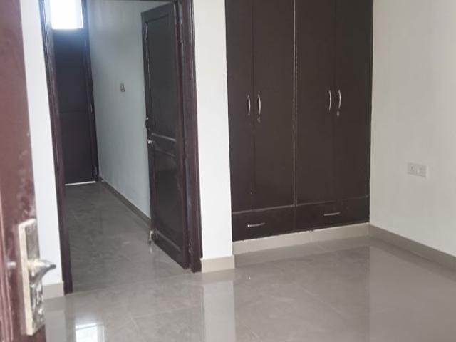 Rental | 1 BHK + 600 Sq.Ft. Independent House in RWA Apartments Sector 71