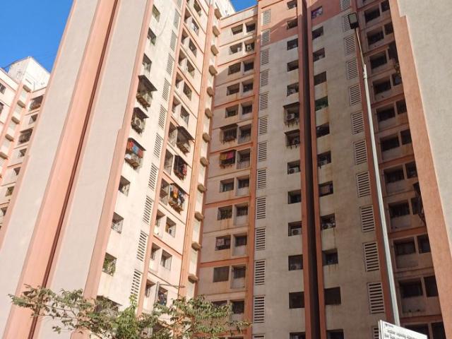 Rental | 1 BHK 610 Sq.Ft. Apartment in Megh Malhar Co op Housing Society