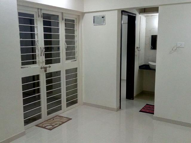 Rental | 1 BHK 650 Sq.Ft. Apartment in Gawade Galaxy