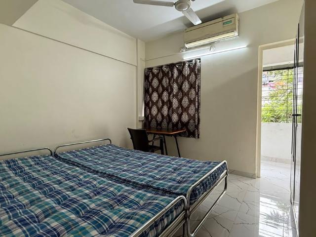 Rental | 1 BHK 650 Sq.Ft. Apartment in Golf Residency Yerawada