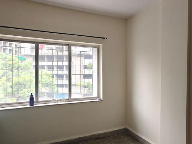 Rental | 1 BHK 650 Sq.Ft. Apartment in Royal Arcade Apartment