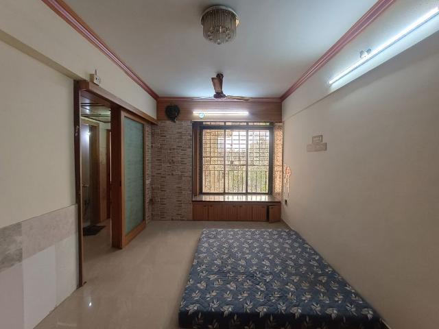 Rental | 1 BHK 650 Sq.Ft. Apartment in Suyash Tower