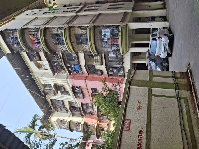 Rental | 1 BHK 660 Sq.Ft. Apartment in Shiv Complex