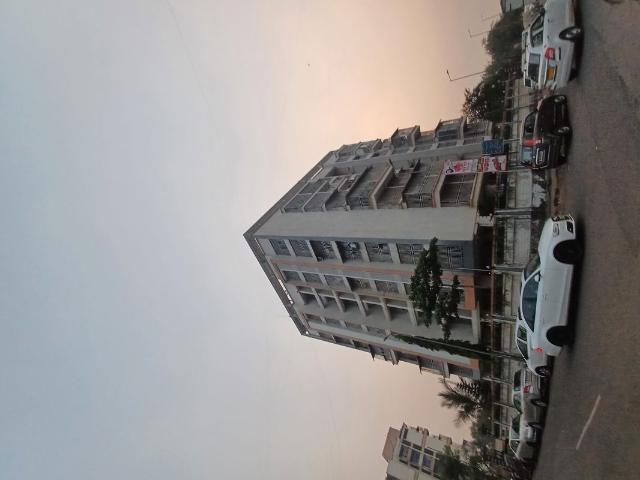 Rental | 1 BHK 670 Sq.Ft. Apartment in Silver Icon