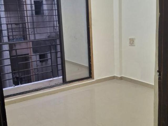 Rental | 1 BHK + 700 Sq.Ft. Apartment in Dream House CHS
