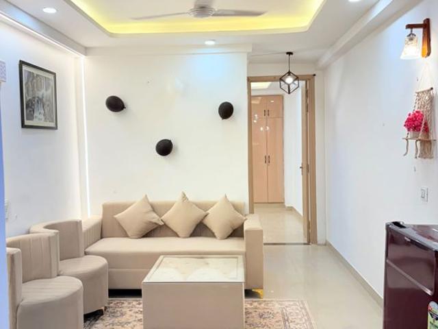 Rental | 1 BHK 700 Sq.Ft. Apartment in Freedom Fighters Enclave