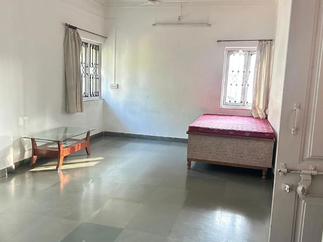 Rental | 1 BHK 700 Sq.Ft. Apartment in Pradhikaran