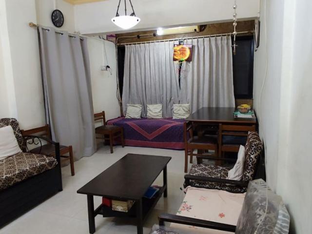Rental | 1 BHK + 700 Sq.Ft. Apartment in Red Rose