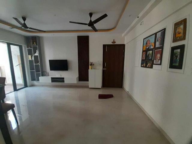 Rental | 1 BHK 720 Sq.Ft. Apartment in Lodha Regalia