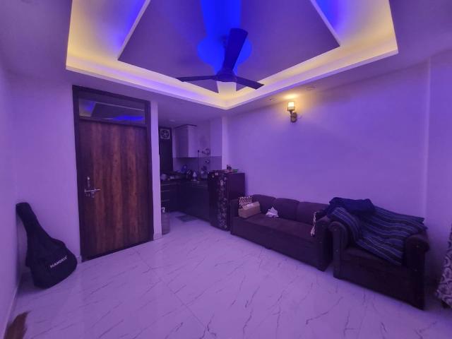 Rental | 1 BHK 720 Sq.Ft. Apartment in Saket