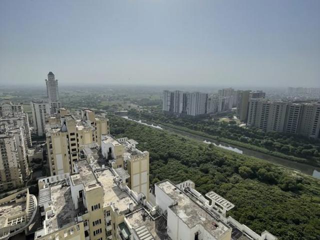 Rental | 1 BHK 756 Sq.Ft. Apartment in Nimbus The Golden Palm