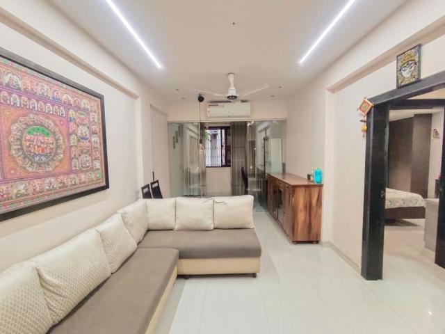 Rental | 1 BHK 750 Sq.Ft. Apartment in Balmurali CHS