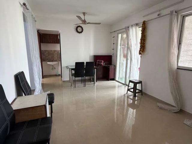 Rental | 1 BHK + 750 Sq.Ft. Apartment in Dhanori