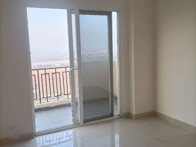 Rental | 1 BHK + 750 Sq.Ft. Apartment in Garur Golf Island