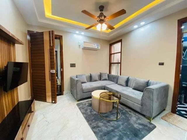 Rental | 1 BHK 750 Sq.Ft. Apartment in Saket