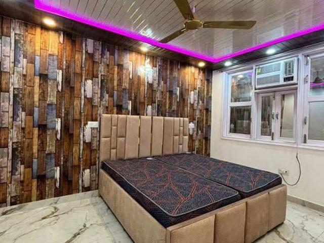 Rental | 1 BHK 750 Sq.Ft. Apartment in Saket