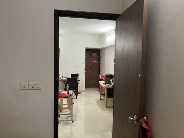 Rental | 1 BHK 850 Sq.Ft. Apartment in Raymond Ten X Habitat