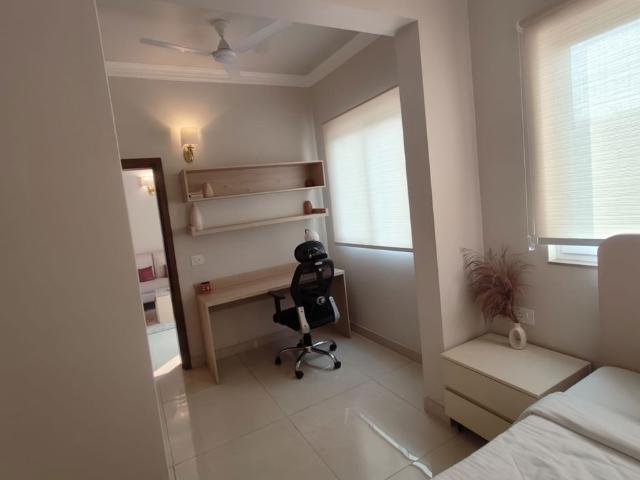 Rental | 1 BHK 919 Sq.Ft. Apartment in Central Park Flower Valley Aqua Front Towers