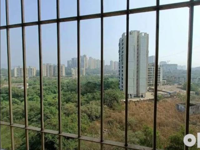 Rental | 1 BHK + Basement 350 Sq.Ft. Apartment in Metropolis Bayside