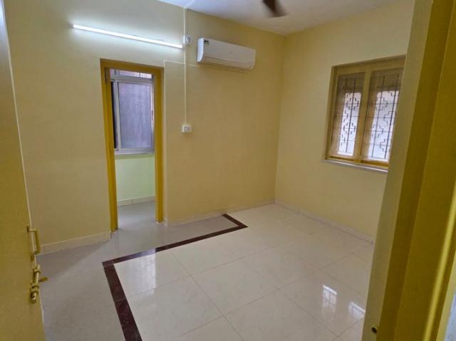 Rental | 1 BHK + Basement 450 Sq.Ft. Apartment in Vinay Apartment Worli