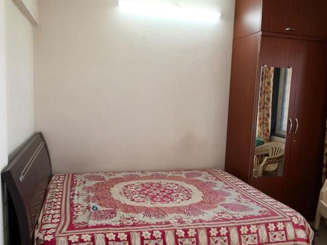 Rental | 1 BHK + Basement 750 Sq.Ft. Apartment in Akshay Center