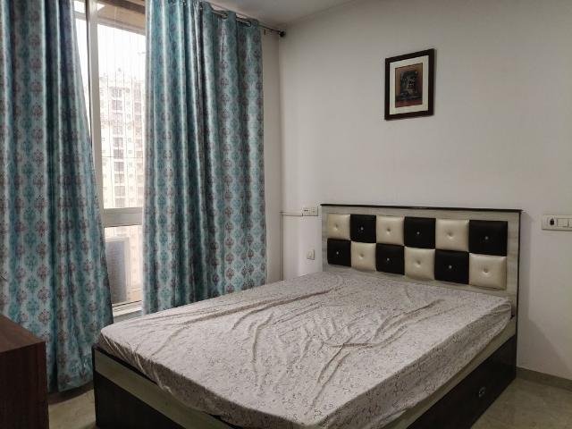 Rental | 1 BHK + Basement,Store Room 450 Sq.Ft. Apartment in Hiranandani Estate