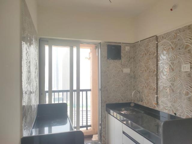 Rental | 1 BHK + Extra Room 400 Sq.Ft. Apartment in Raunak Residency Thane