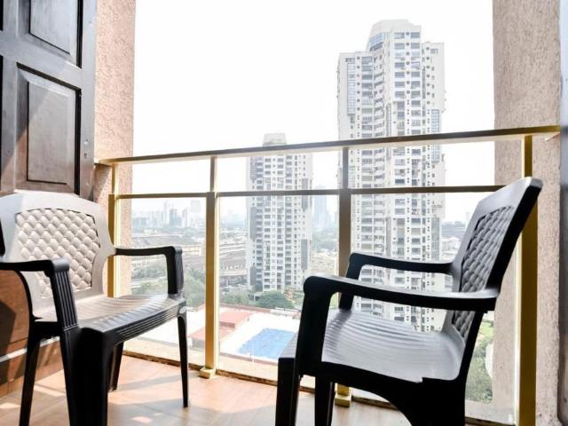 Rental | 1 BHK + Extra Room 650 Sq.Ft. Apartment in Neumec Elegance